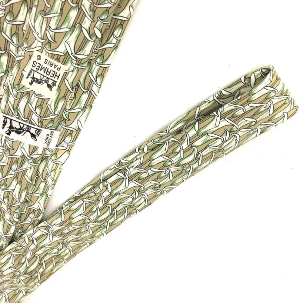 HERMES Multicolor 100% Silk Tie authentic EUC - Picture 8 of 8